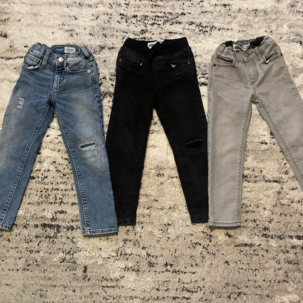 3 pairs of 4t jeans